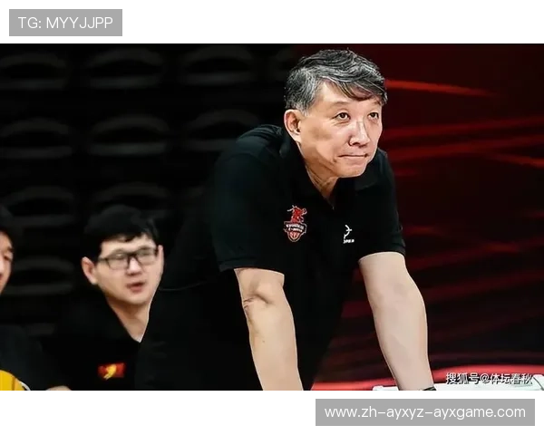 山东足球队教练也参与CBA？跨界现象再观察